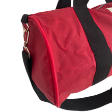 Load image into Gallery viewer, waxed duffle the bag red