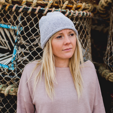 Load image into Gallery viewer, besser. beanie ozone