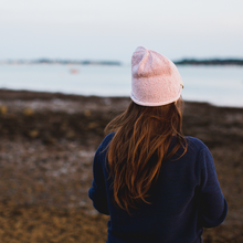 Load image into Gallery viewer, besser. stripe beanie rose & ozone