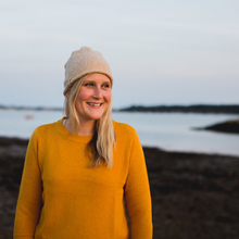 Load image into Gallery viewer, besser. stripe beanie argan & ozone