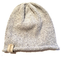 Load image into Gallery viewer, besser. mini beanie ozone