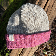 Load image into Gallery viewer, Contrast cuff beanie rosa