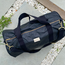 Load image into Gallery viewer, large waxed duffle the bag black