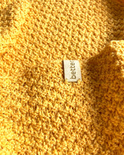 Load image into Gallery viewer, betra. short loop scarf argan