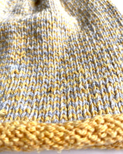 Load image into Gallery viewer, besser. mini stripe beanie argan & ozone