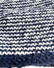 Load image into Gallery viewer, besser. mini stripe beanie pacifique & ozone