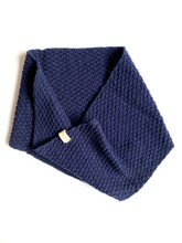 Load image into Gallery viewer, betra. short loop scarf pacifique