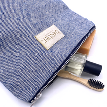 Load image into Gallery viewer, Lomme navy wash bag