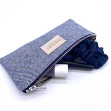 Load image into Gallery viewer, crayon navy make-up / pencil case