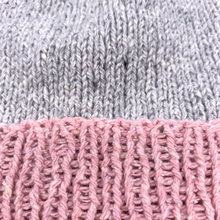 Load image into Gallery viewer, melhor. mini beanie ozone/ rose