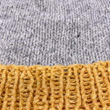 Load image into Gallery viewer, melhor. mini beanie ozone / argan