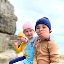 Load image into Gallery viewer, besser. mini beanie ozone