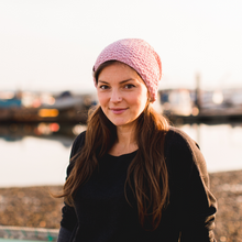 Load image into Gallery viewer, paremmin. beanie rose
