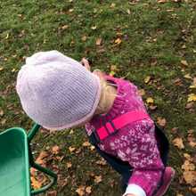 Load image into Gallery viewer, besser. mini stripe beanie rose &amp; ozone
