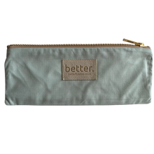 Load image into Gallery viewer, crayon arctique make-up / pencil case
