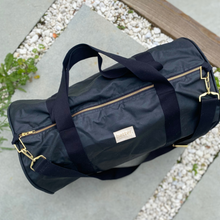 Load image into Gallery viewer, large waxed duffle the bag black
