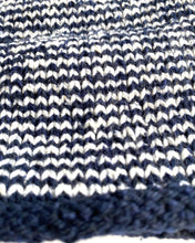Load image into Gallery viewer, besser. mini stripe beanie pacifique &amp; ozone
